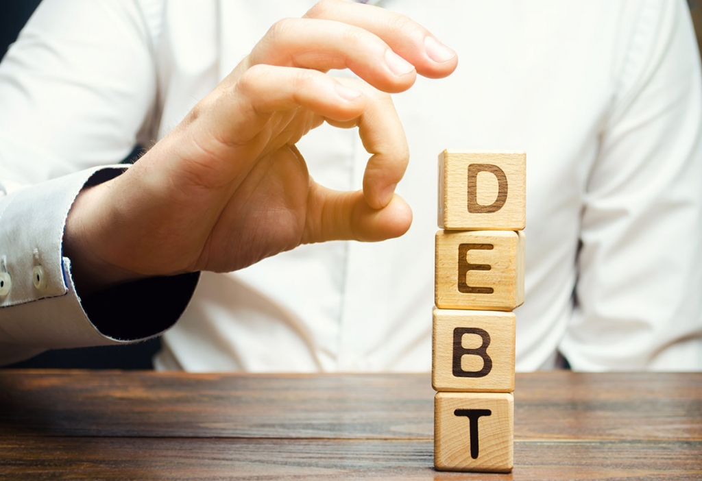 How Much Debt is Needed to File Bankruptcy in Arizona?